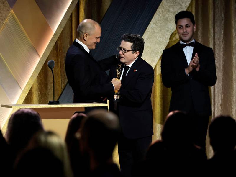 Actor y activista sobre el Parkinson Michael J. Fox recibe Oscar honorífico