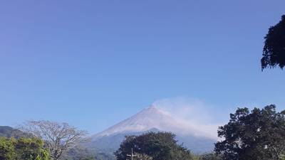 "Se pudo triangular el origen, ubicándolo en el volcán de Fuego", dice el SSG sobre retumbos