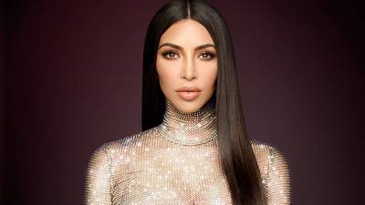 Fans arremeten contra Kim Kardashian por el abuso de Photoshop en su trasero
