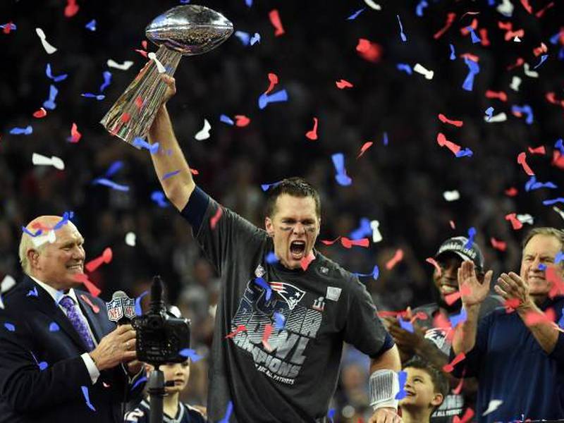 Tom Brady pone fin a su legendaria carrera en la NFL