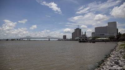 Nueva Orleans anticipa la llegada de la tormenta Barry, que podría volverse huracán
