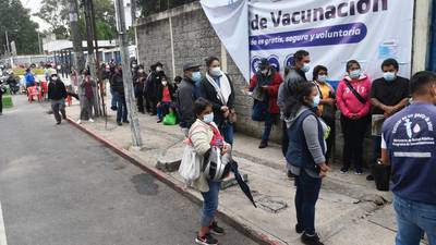 Salud: Guatemala sigue en la tercera ola de contagios de coronavirus