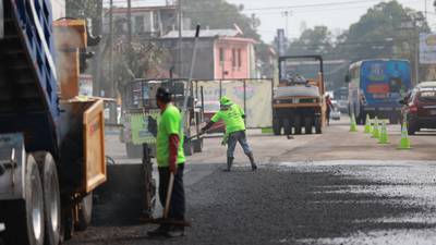 Reparación de asfalto en Avenida Petapa durará un mes, dice Quiñónez