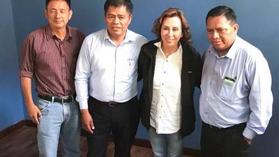 Sandra Torres hace lobby con alcaldes electos de Alta Verapaz