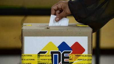 Venezuela adelanta las elecciones presidenciales para antes de medio año