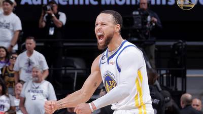 50 puntos de Curry envían a los Warriors a las semifinales de la Conferencia Oeste