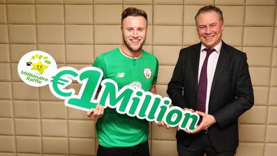Un futbolista irlandés gana un millón de euros en la lotería