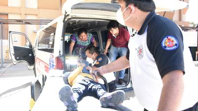 Bomberos Voluntarios auxilian a niña herida de bala en Palencia