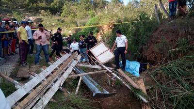 EN IMÁGENES. Accidente de tránsito deja al menos tres fallecidos en ruta a Mataquescuintla