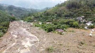 VIDEO. Dron capta imágenes de devastación tras deslizamiento en aldea Quejá