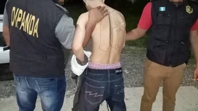 Capturan en Guatemala a presunto pandillero salvadoreño con droga y municiones