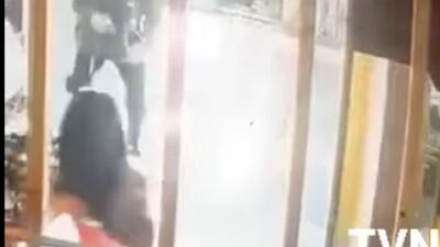 Motosicarios matan a balazos a dos mujeres en interior de panadería de Villa nueva