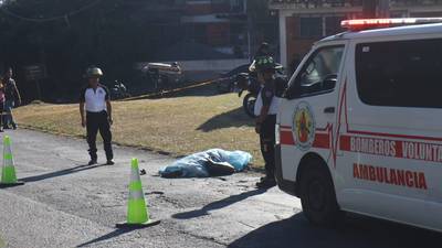 Mujer muere tras caer de un bus en San Cristóbal