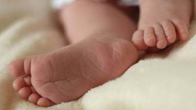 Inacif confirma causa de muerte de bebé que recibió tres vacunas en zona 7