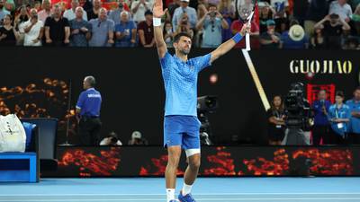 Djokovic deslumbra y se clasifica a los cuartos de final del Abierto de Australia