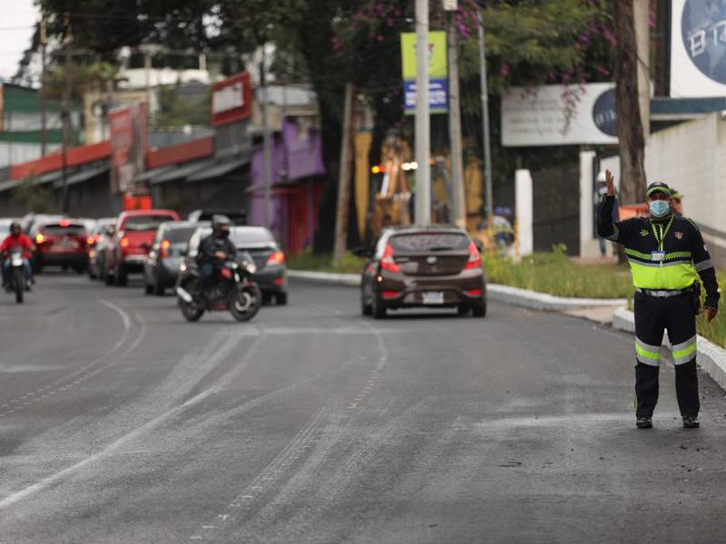 Con semáforos inteligentes MuniGuate estima reducir el tráfico hasta en un 25% en la ciudad