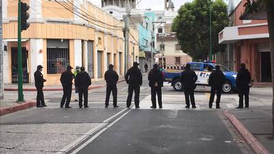 Policía cierra perímetro del Congreso previo a designación de magistrados a la CC
