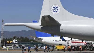 Ingresan 95 guatemaltecos retornados de EE. UU.