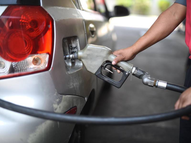 Disminuyen los precios de los combustibles para esta semana