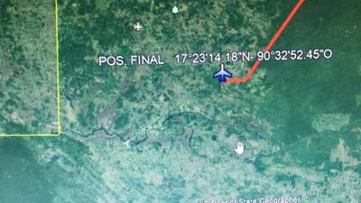 Localizan avioneta incinerada en Petén