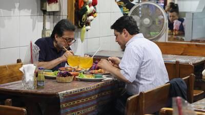 El alcalde Quiñónez y el embajador Arreaga se reúnen en el Mercado Central