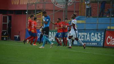 Municipal recibe duro golpe por parte de la Liga Deportiva Alajuelense