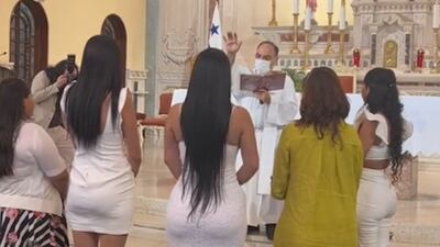 VIDEO. Critican a mujer por llevar vestido entallado al bautizo de su hijo