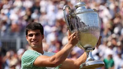 ¡Alcaraz gana en Queen's! El español iniciará Wimbledon como el primero del mundo