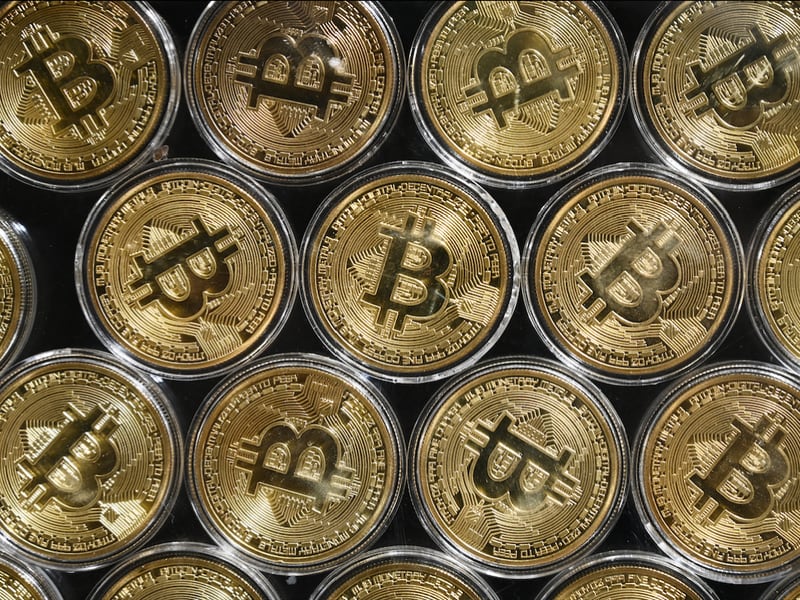 Nuevo récord: Bitcoin supera los 35.000 dólares