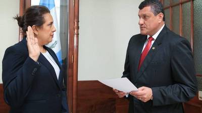 Vicepresidente Guillermo Castillo nombra a sus secretarios