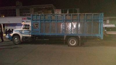 México intercepta a 141 migrantes guatemaltecos en un camión de carga
