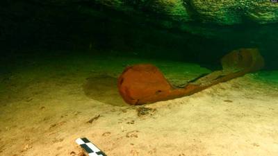 Hallan rara canoa maya antigua en península Yucatán