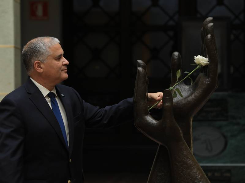 Nombran mensajero de la paz a embajador de Israel en Guatemala