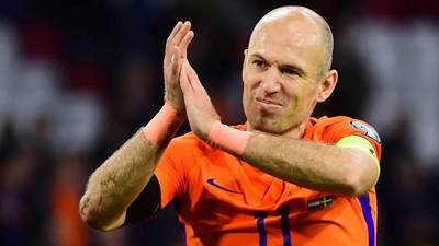 Robben y el final de una generación que se despide sin Mundial