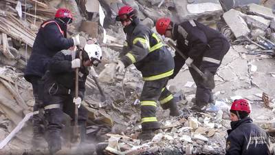 Mueren 39 personas por derrumbe de edificio en Rusia