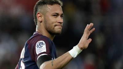 Neymar nuevamente se distancia del Barcelona