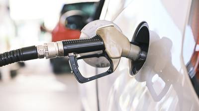Publican ley de subsidio temporal al diésel y gasolina regular