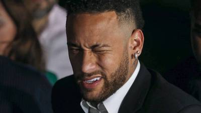 Neymar duramente criticado por organizar una fiesta en plena pandemia