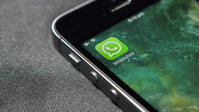 La IA llegó a Whatsapp: estos son los pasos para habilitarla en tu celular