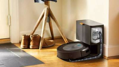 Roomba j7+ llega a Tiendas MAX: más detalles de esta aspiradora inteligente