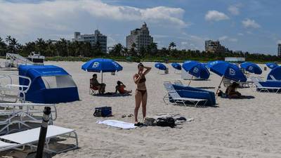 Reabren las playas de Miami, tras tres meses cerradas por el COVID-19