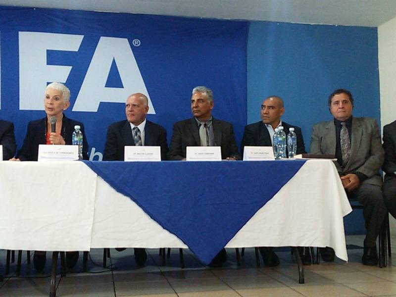 Equipos del futbol guatemalteco lamentan el fallecimiento de Adela Camacho de Torrebiarte