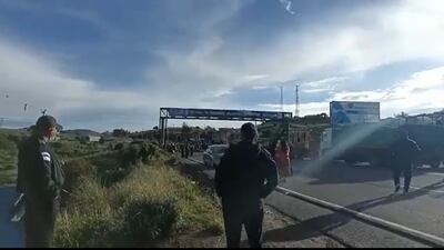 Persisten bloqueos en carretera entre Nahualá y Santa Catarina Ixtahuacán