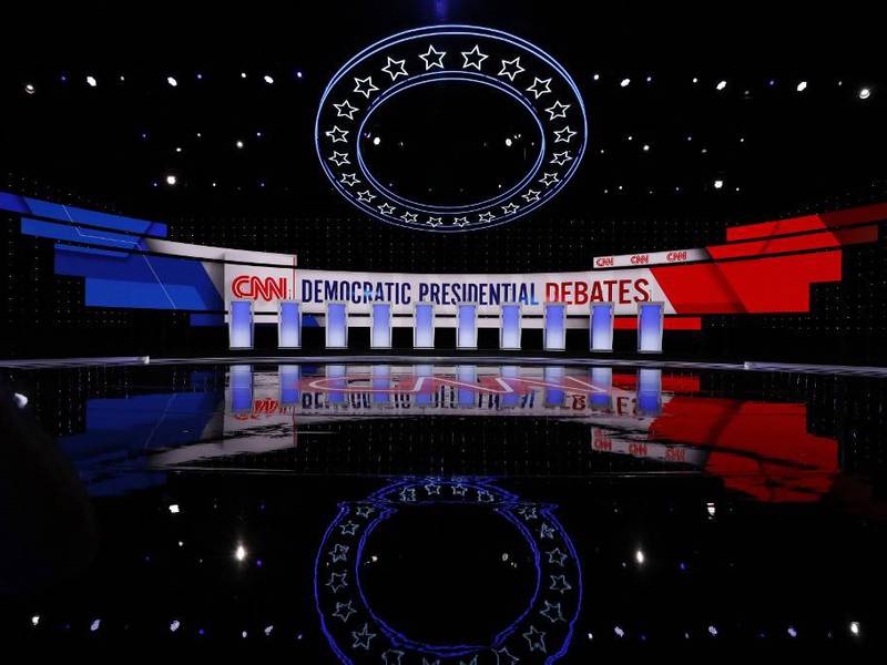 EN VIVO. Precandidatos demócratas se enfrentan en primer debate