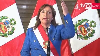 Presidenta de Perú anuncia que pedirá adelantar elecciones, tras violentas protestas