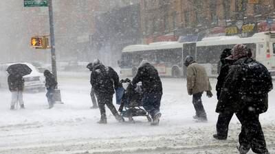 VIDEO. Poderoso &#34;ciclón bomba&#34; deja hasta 25 centímetros de nieve en Nueva York