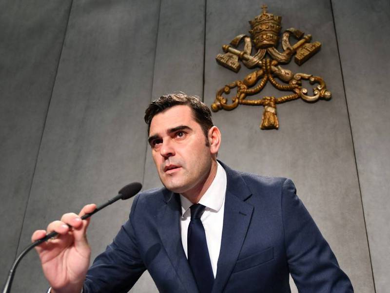 Vaticano aclara postura sobre exhumación de restos de Franco