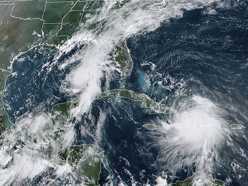 La tormenta tropical Marco se convierte en huracán