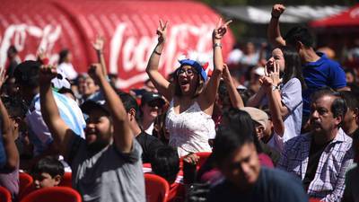 Aficionados guatemaltecos viven la final del Mundial 2018 con Coca-Cola