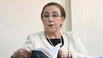 Blanca Stalling solicita ser reinstalada como magistrada de la CSJ